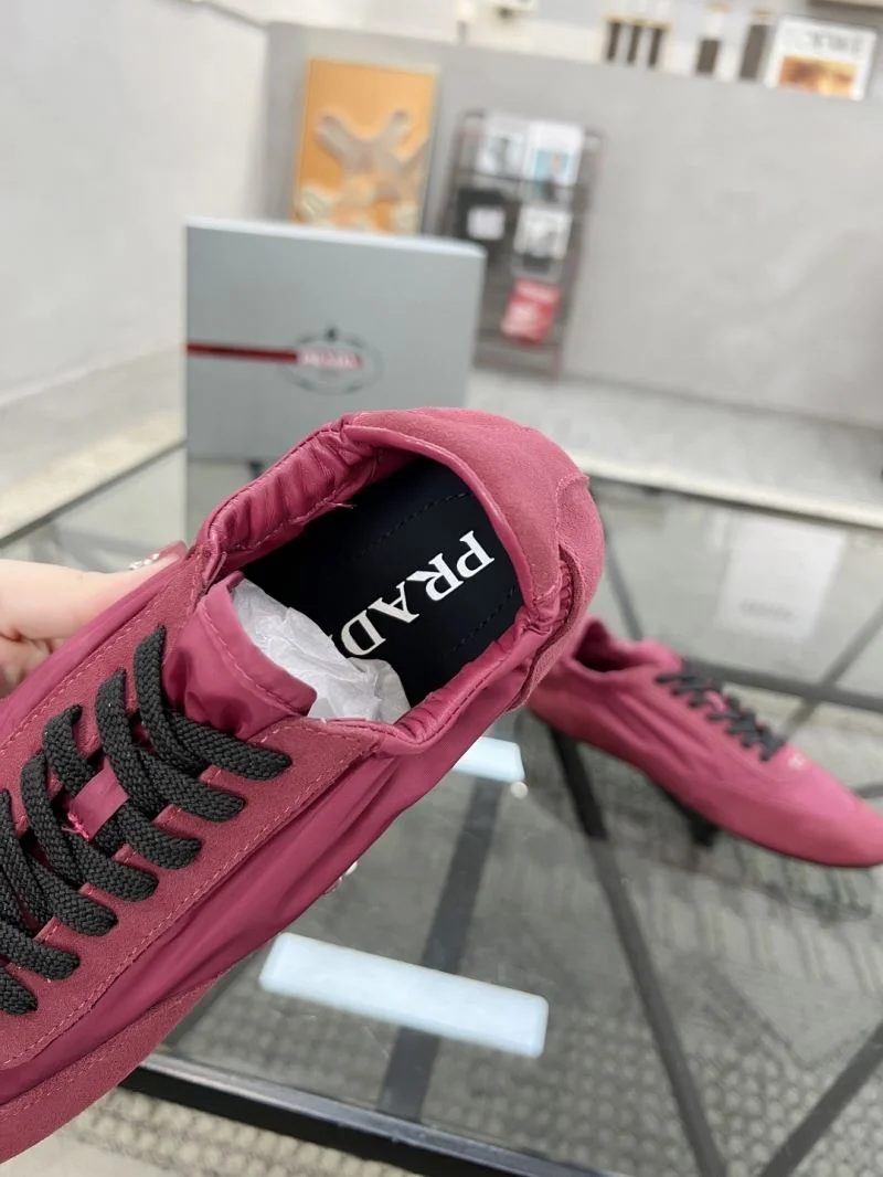 Youthful Prada Low Shoes 33752