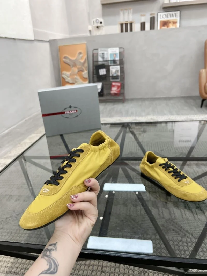 Prada Low Shoes Comfortable 33762