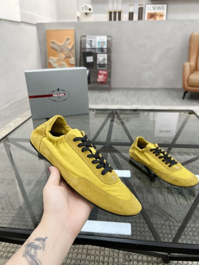 Prada Low Shoes Comfortable 33762