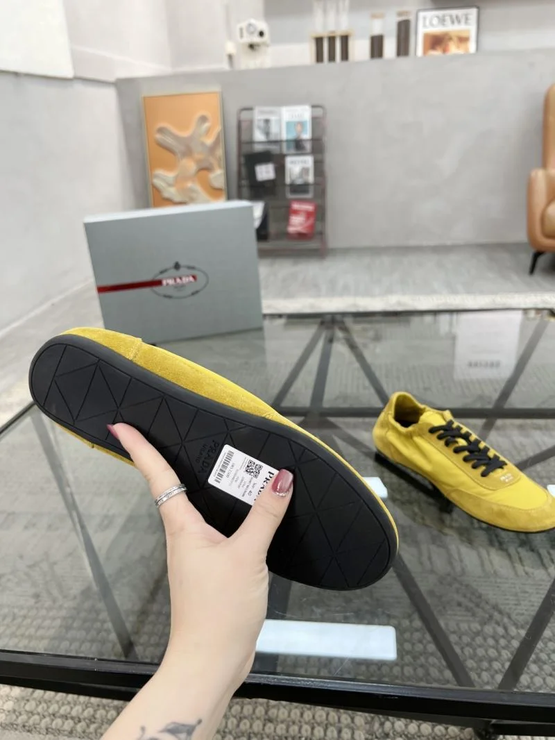 Prada Low Shoes Comfortable 33762