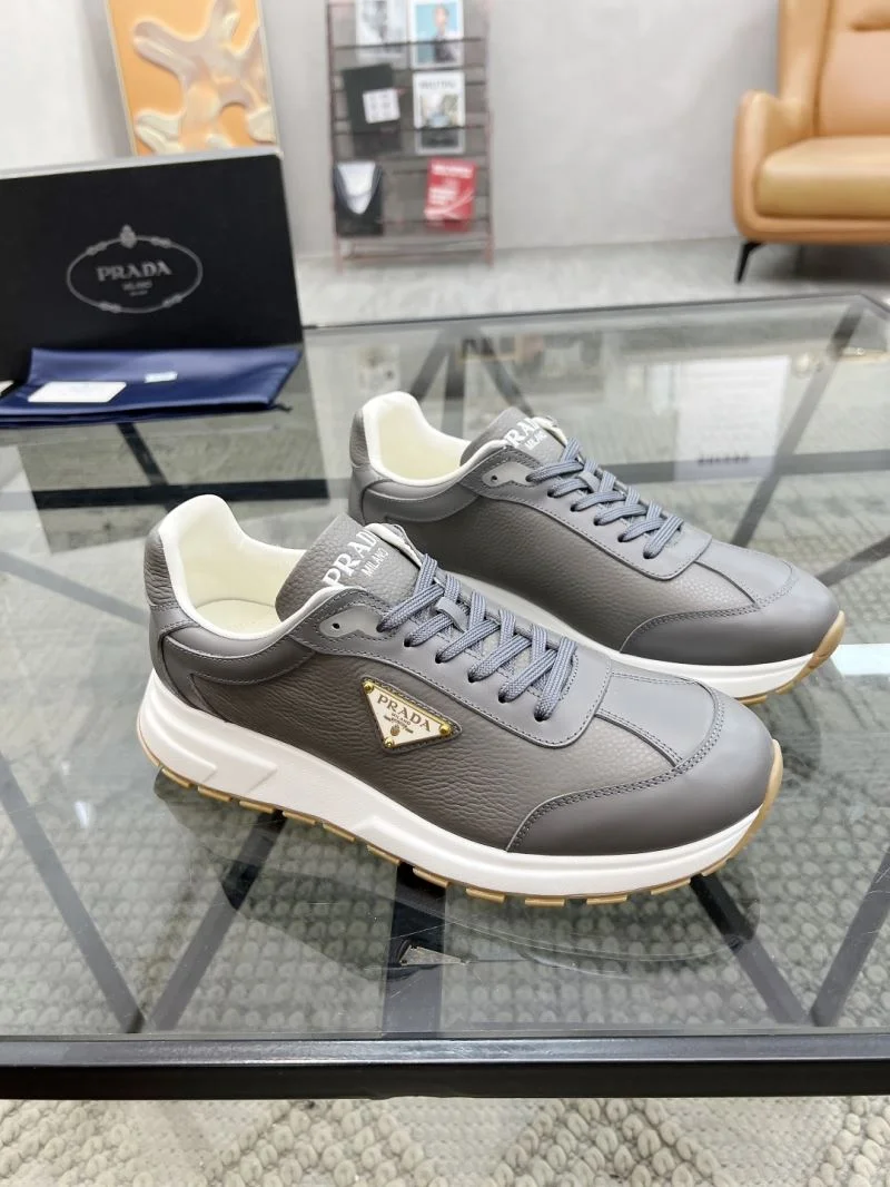 Prada Low Shoes TimelessDesign 33754