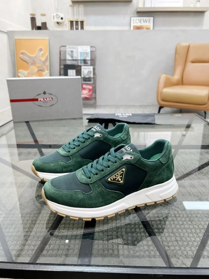 Vibrant Prada Low Shoes 33745