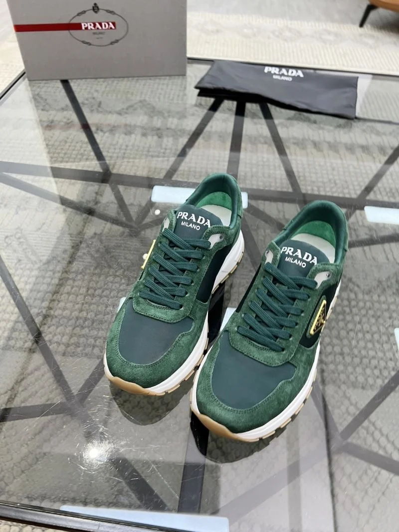 Vibrant Prada Low Shoes 33745