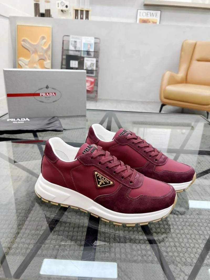 Prada Low Shoes Chic 33738