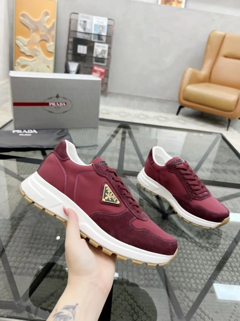 Prada Low Shoes Chic 33738