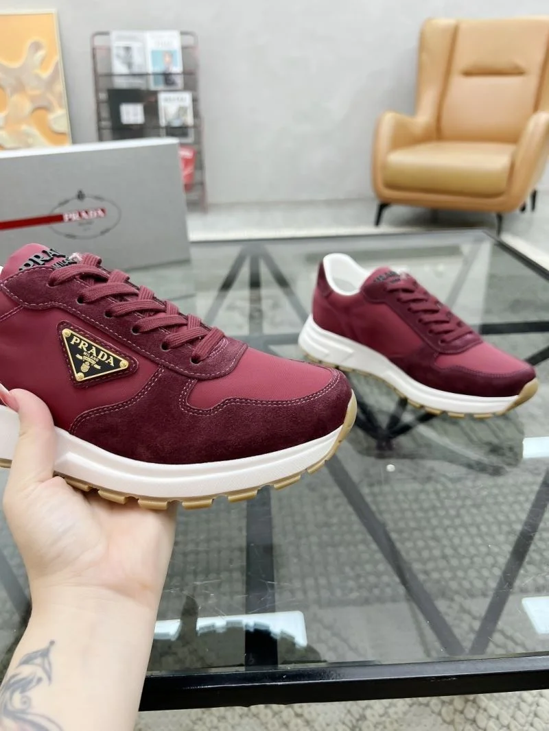 Prada Low Shoes Chic 33738