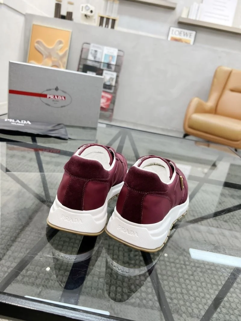 Prada Low Shoes Chic 33738