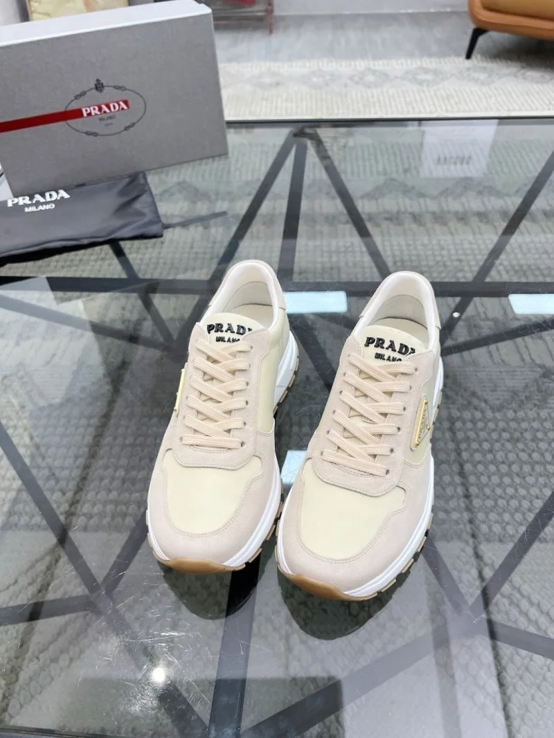 Prada Low Shoes GoodFit 33740