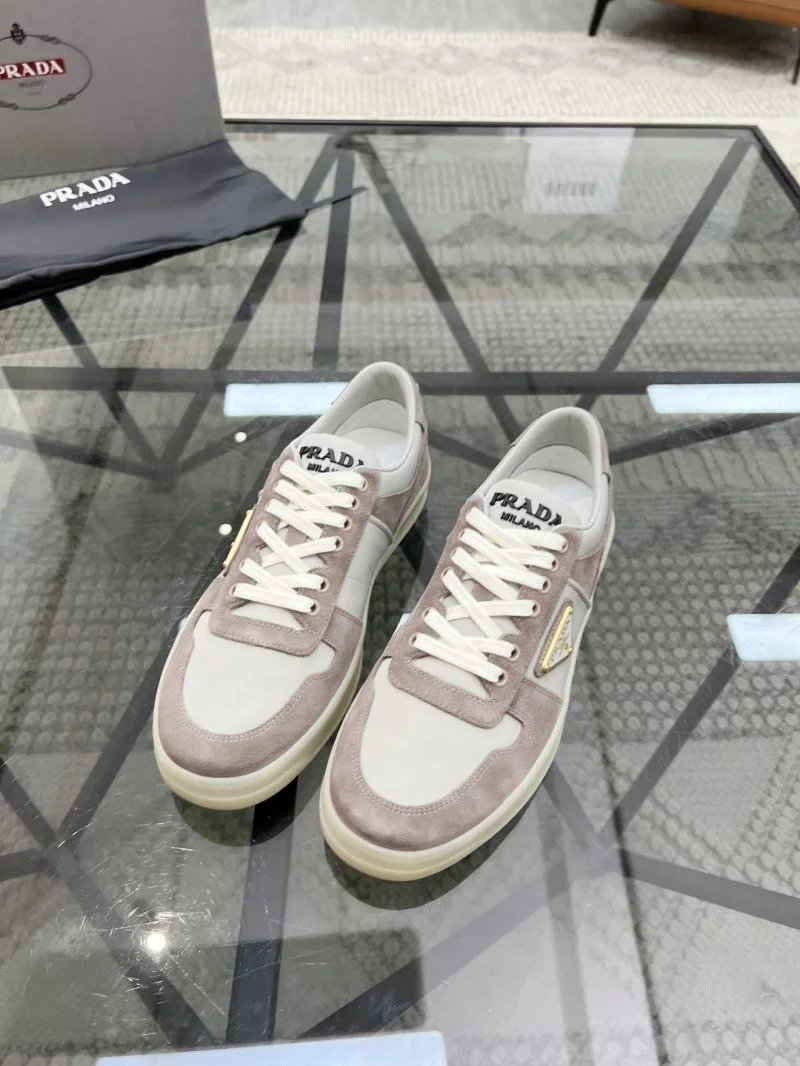Prada Low Shoes Youthful 33737