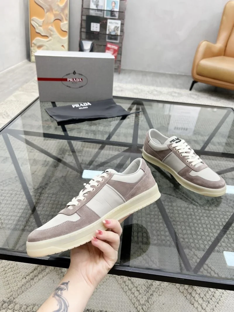 Prada Low Shoes Youthful 33737