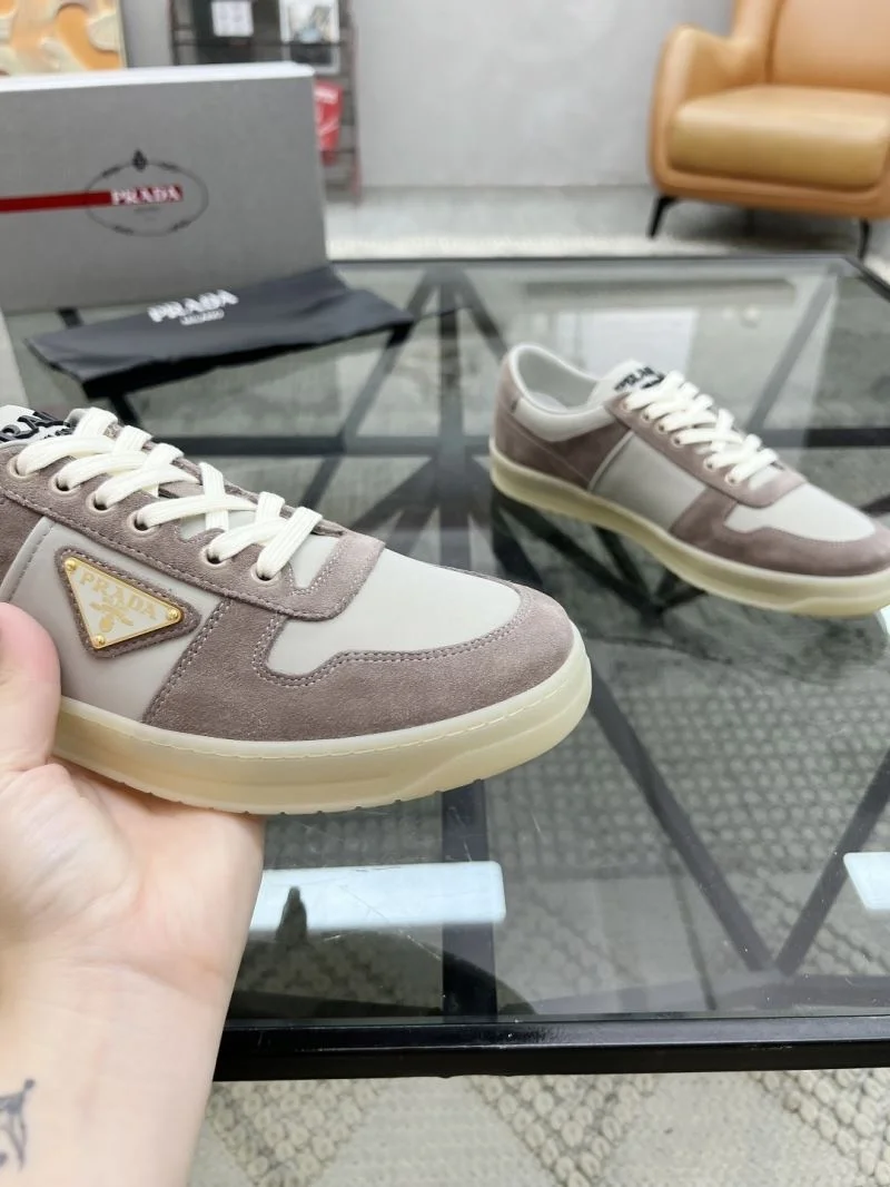 Prada Low Shoes Youthful 33737