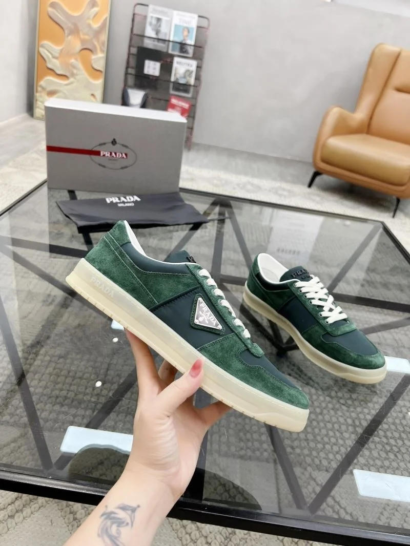 Flexible Prada Low Shoes 33736