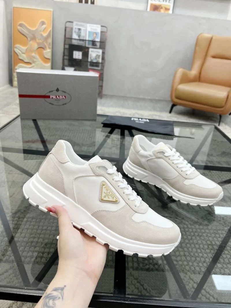 Prada Low Shoes ModernLook 33721