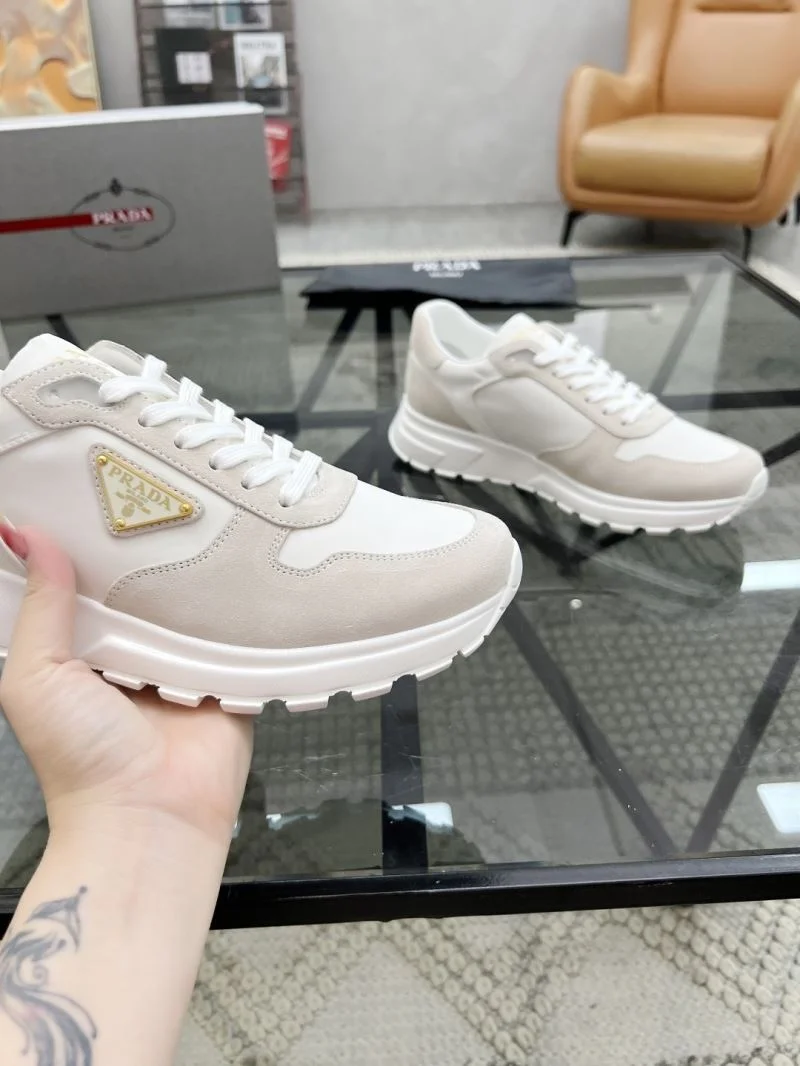 Prada Low Shoes ModernLook 33721