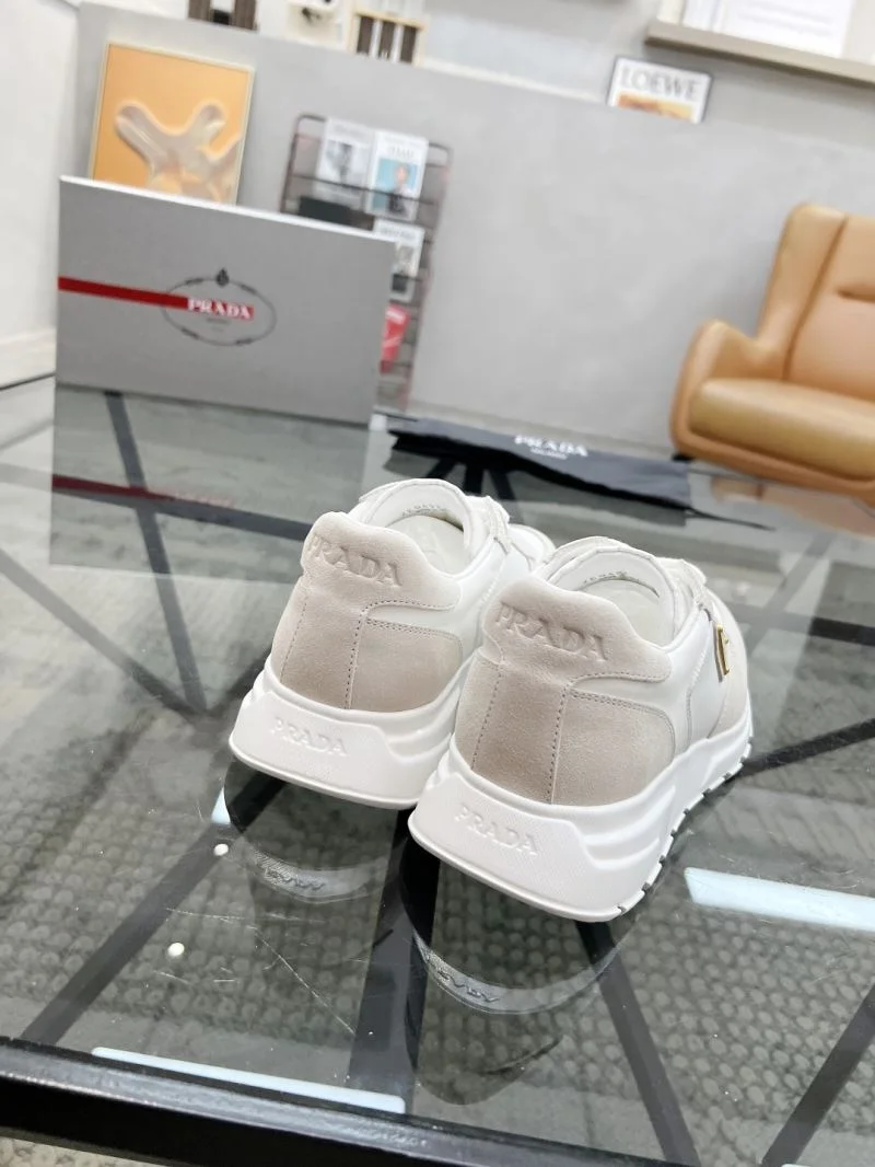 Prada Low Shoes ModernLook 33721