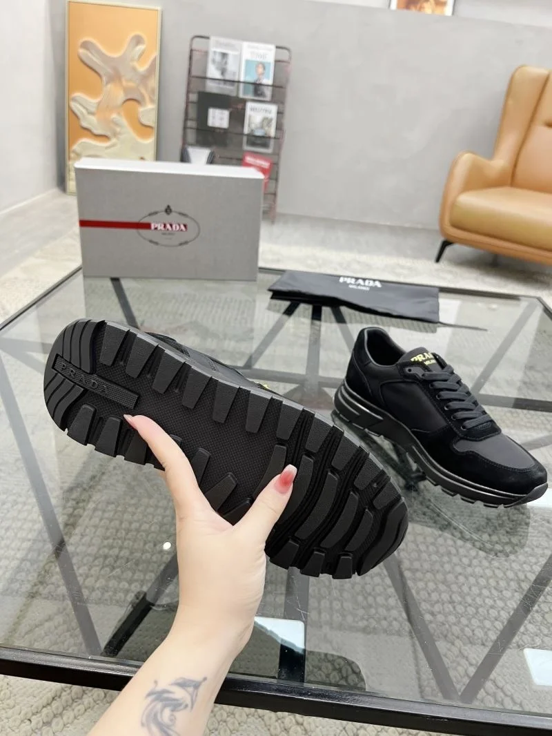 Cozy Prada Low Shoes 33717
