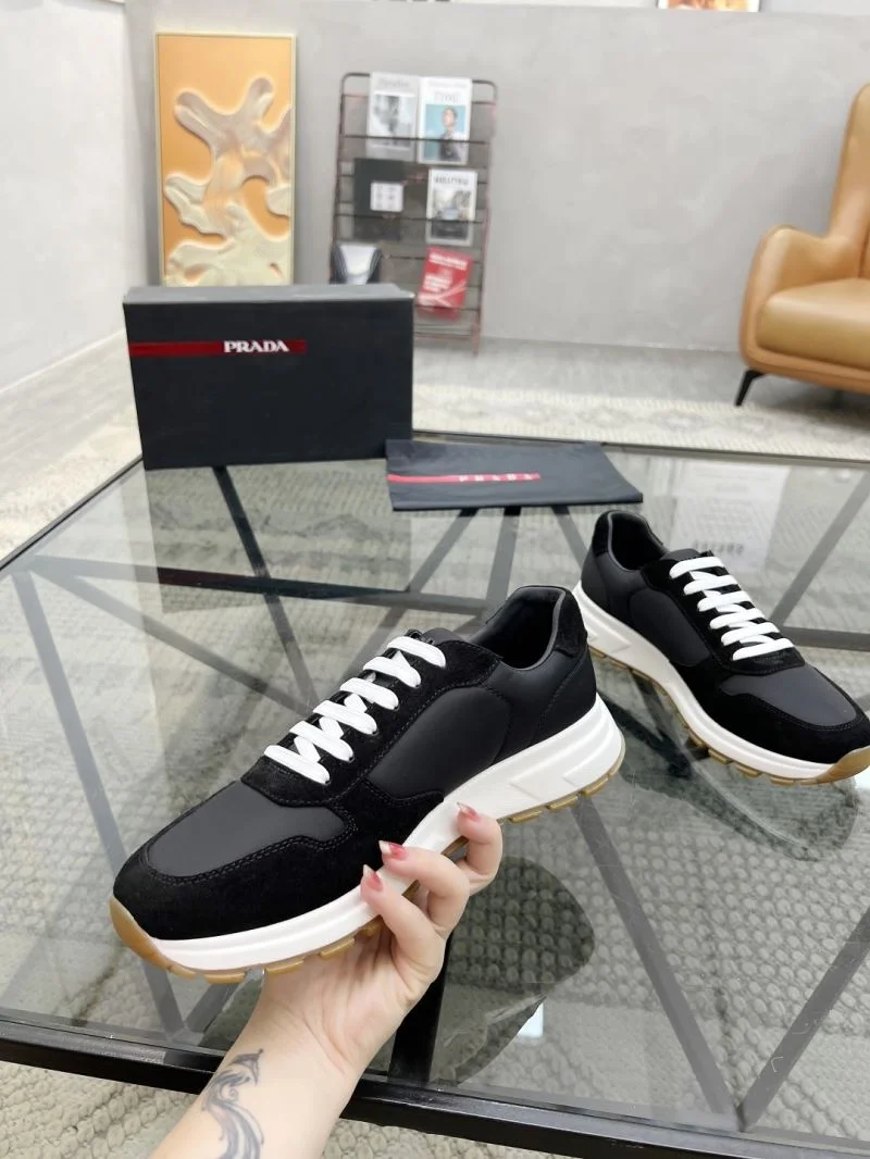 Modern Prada Low Shoes 33710
