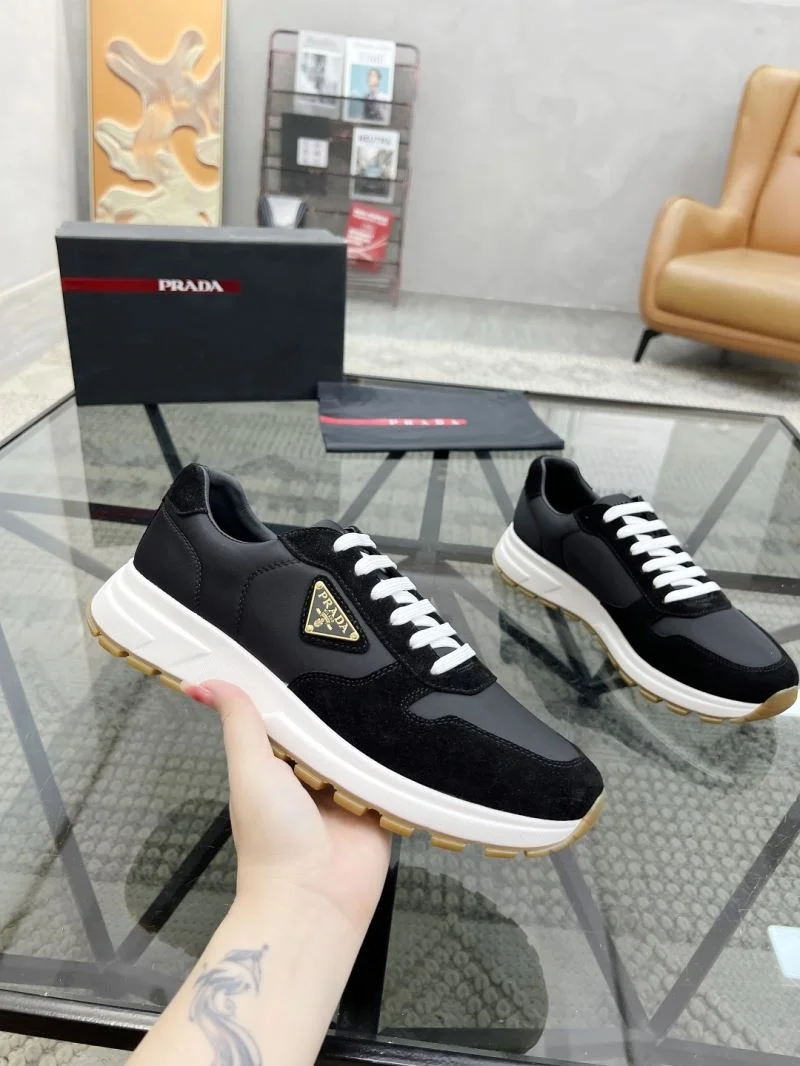 Modern Prada Low Shoes 33710