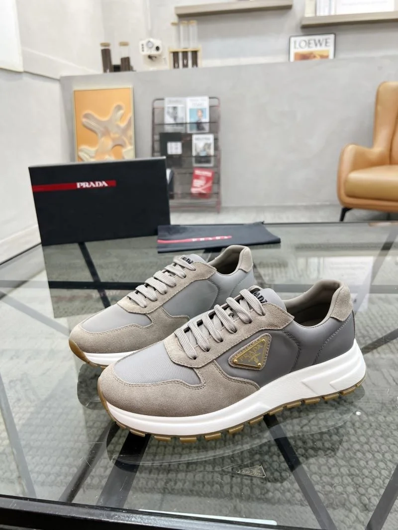SmoothTexture Prada Low Shoes 33722