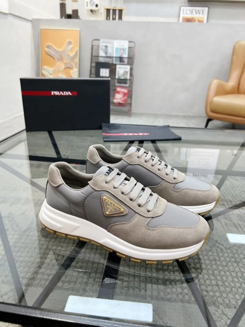 SmoothTexture Prada Low Shoes 33722