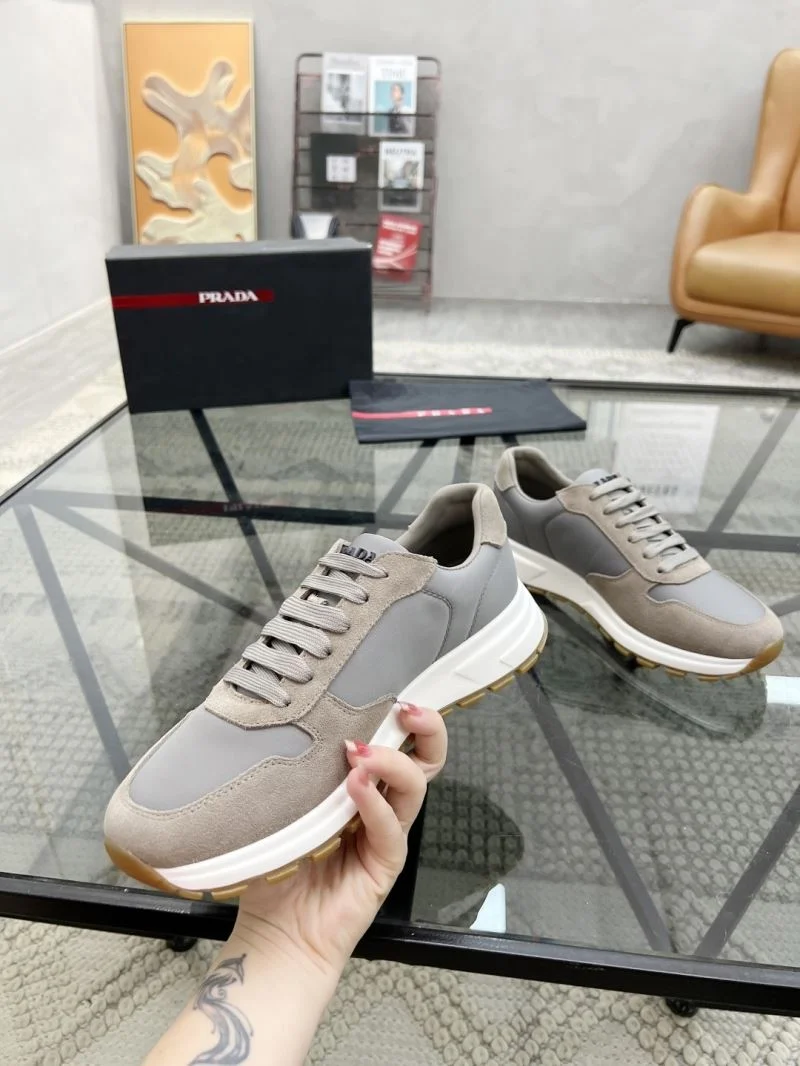 SmoothTexture Prada Low Shoes 33722