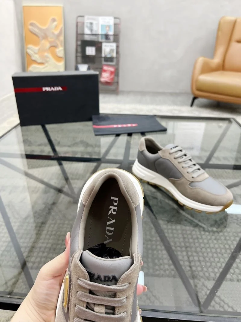 SmoothTexture Prada Low Shoes 33722
