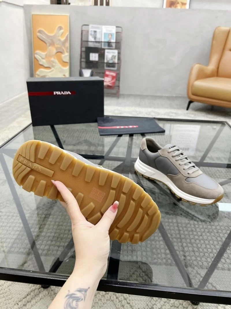 SmoothTexture Prada Low Shoes 33722
