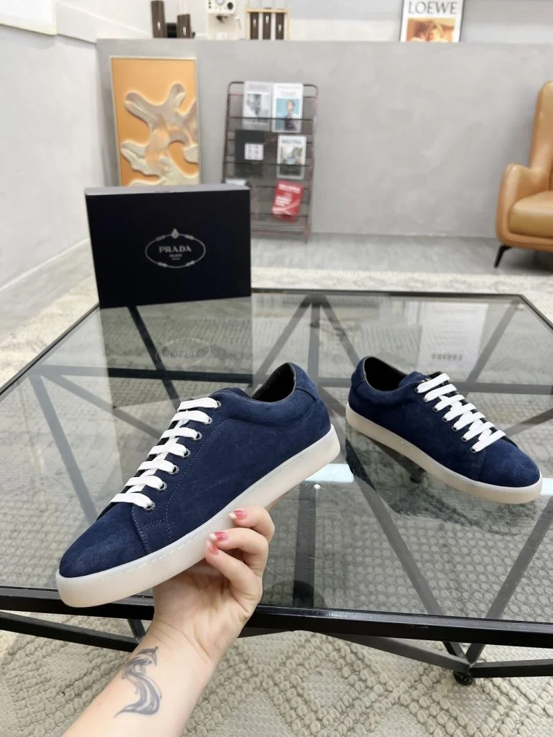 Youthful Prada Low Shoes 33712