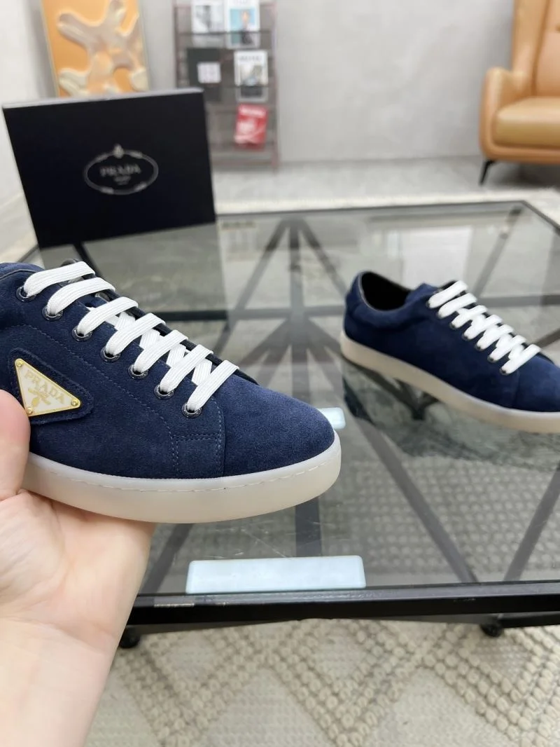 Youthful Prada Low Shoes 33712