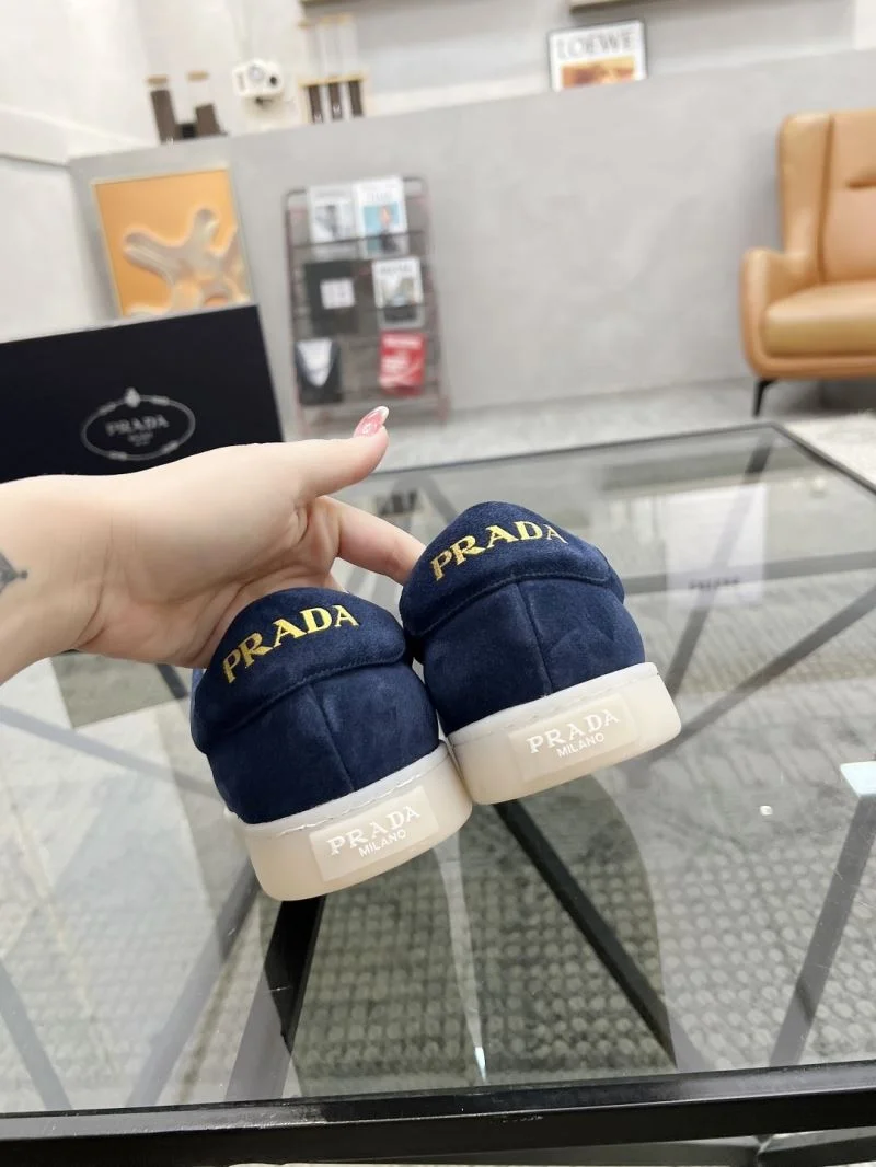 Youthful Prada Low Shoes 33712