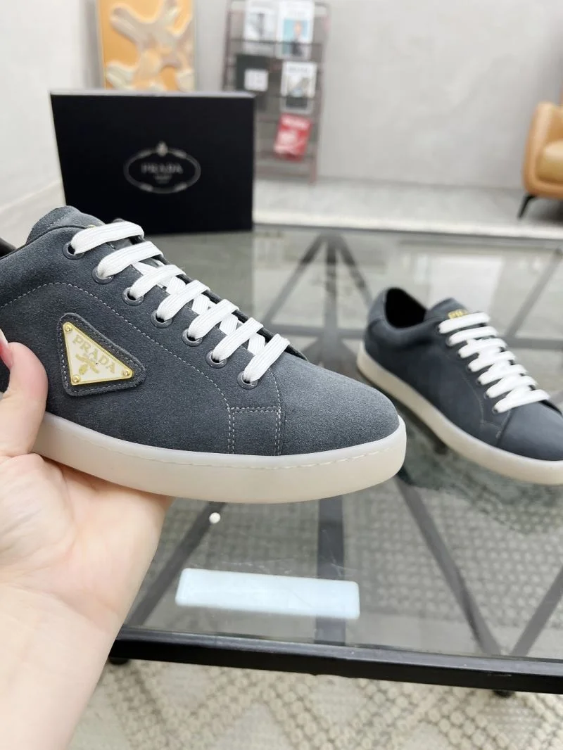 Prada Low Shoes Reliable 33708