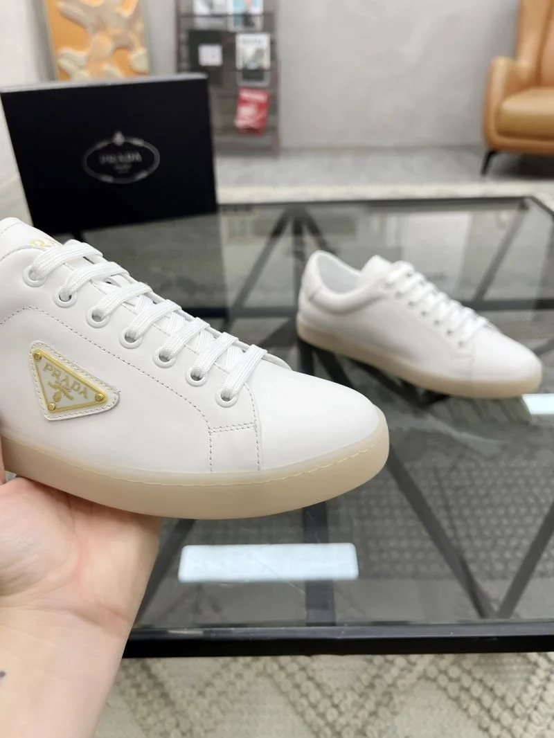 FlexibleFit Prada Low Shoes 33719