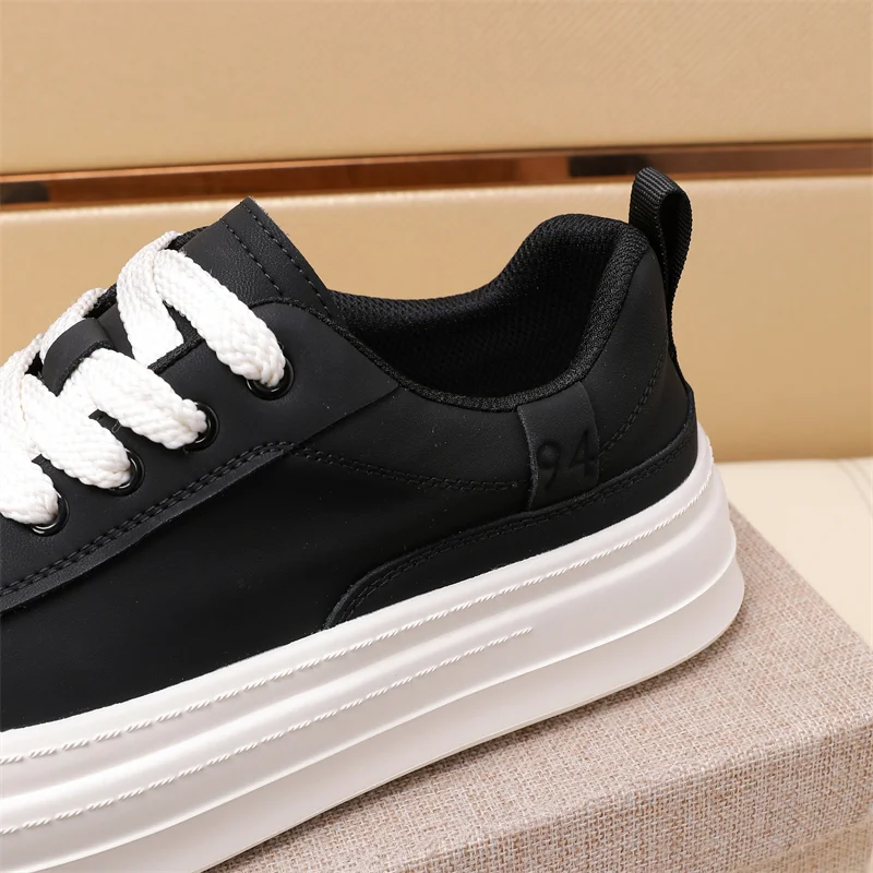 Prada Low Shoes Lightweight 33707