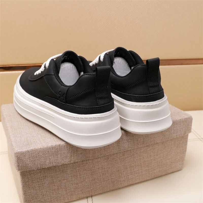 Prada Low Shoes Lightweight 33707