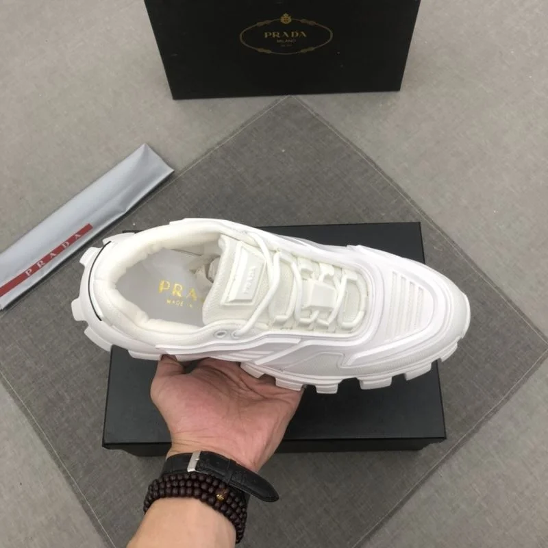 HighPerformance Prada Low Shoes 33705