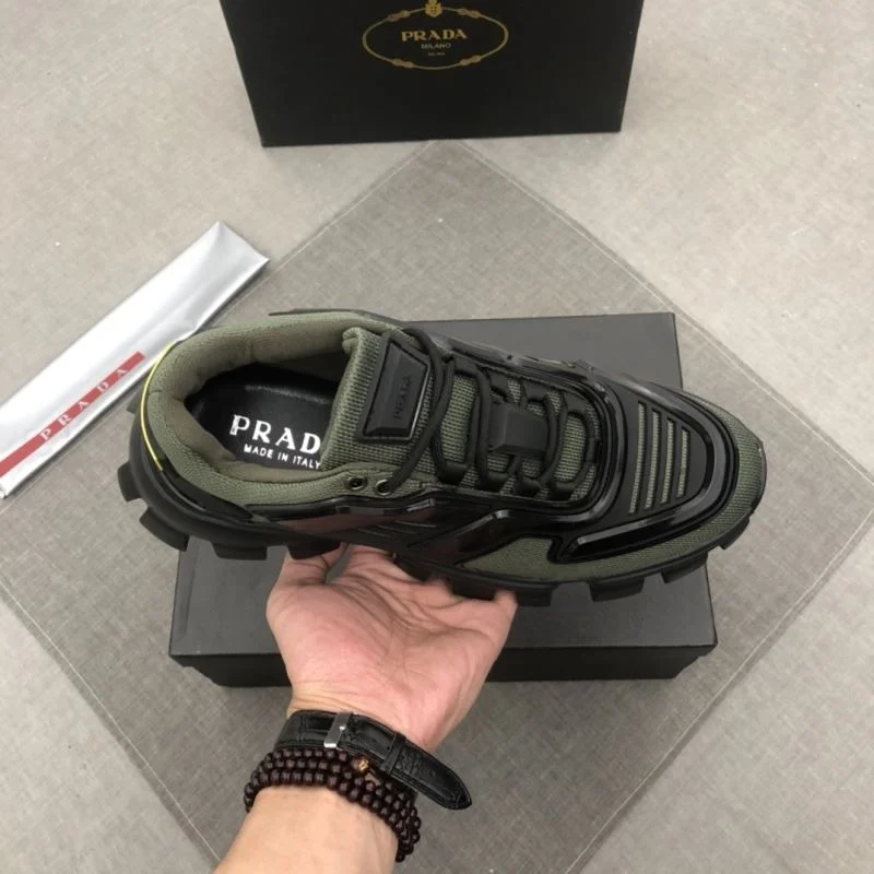 Prada Low Shoes Functional 33700
