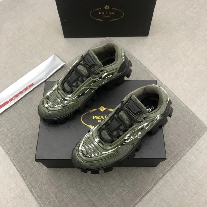 Sleek Prada Low Shoes 33706