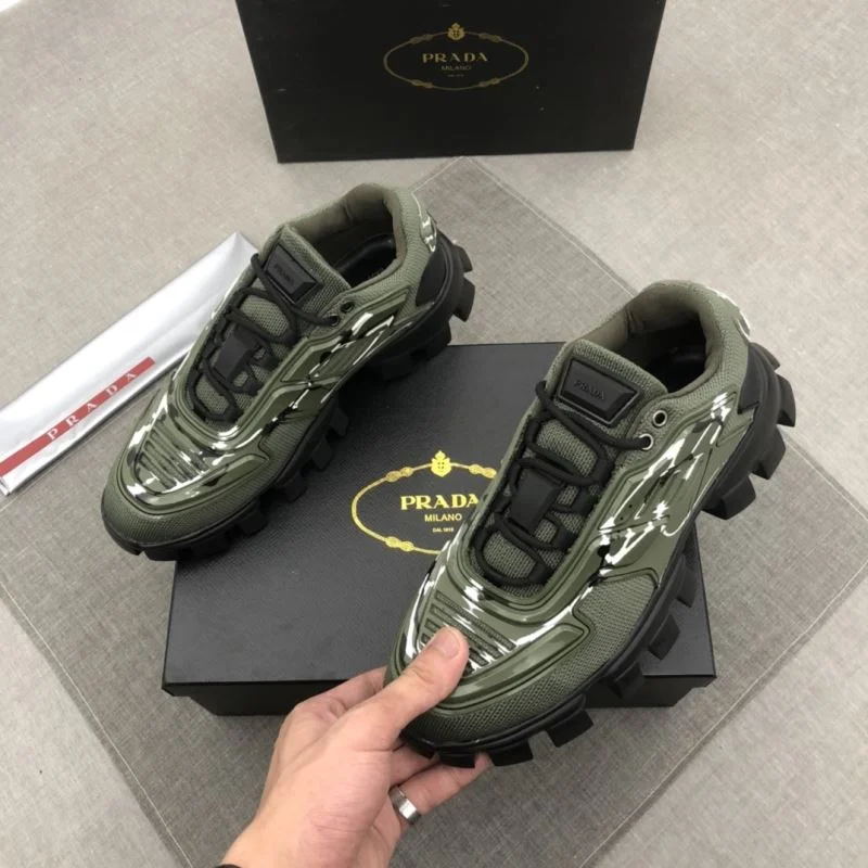 Sleek Prada Low Shoes 33706