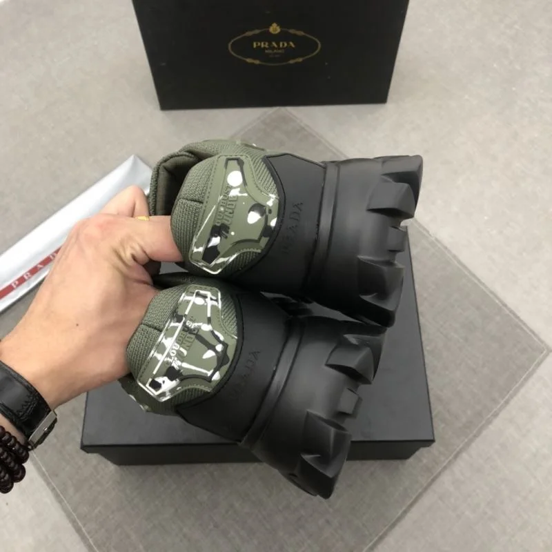 Sleek Prada Low Shoes 33706