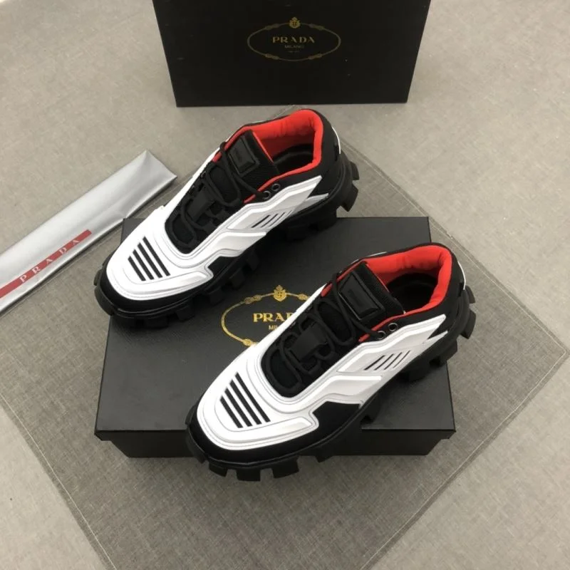 UrbanChic Prada Low Shoes 33693
