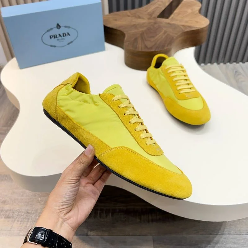 Prada Low Shoes Breathable 33685