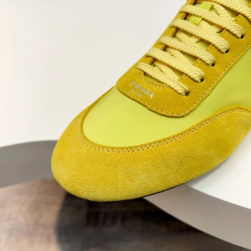 Prada Low Shoes Breathable 33685