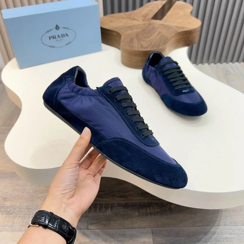 Prada Low Shoes Stretchable 33679