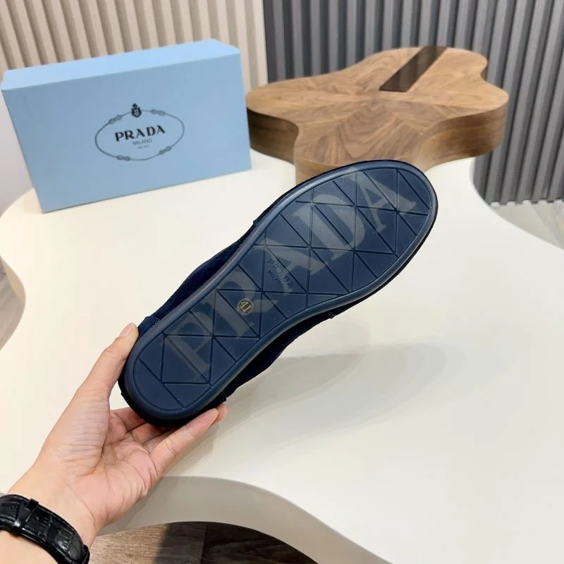 Prada Low Shoes Stretchable 33679