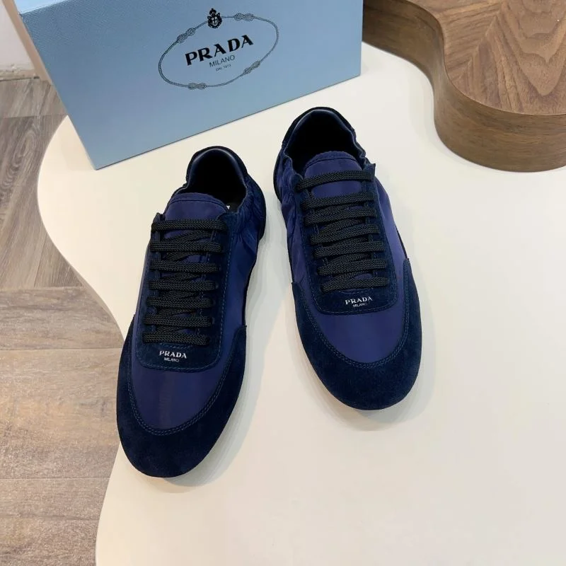 Prada Low Shoes Stretchable 33679