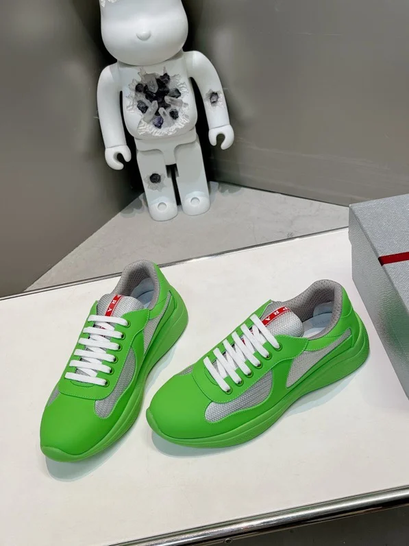 Prada Low Shoes EyeCatching 33691