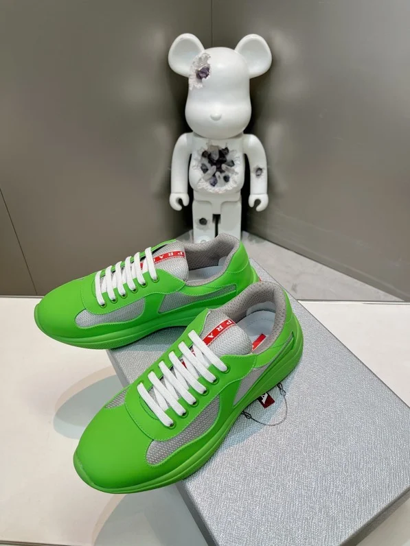 Prada Low Shoes EyeCatching 33691