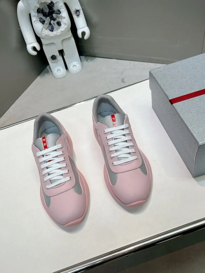 Stylish Prada Low Shoes 33686