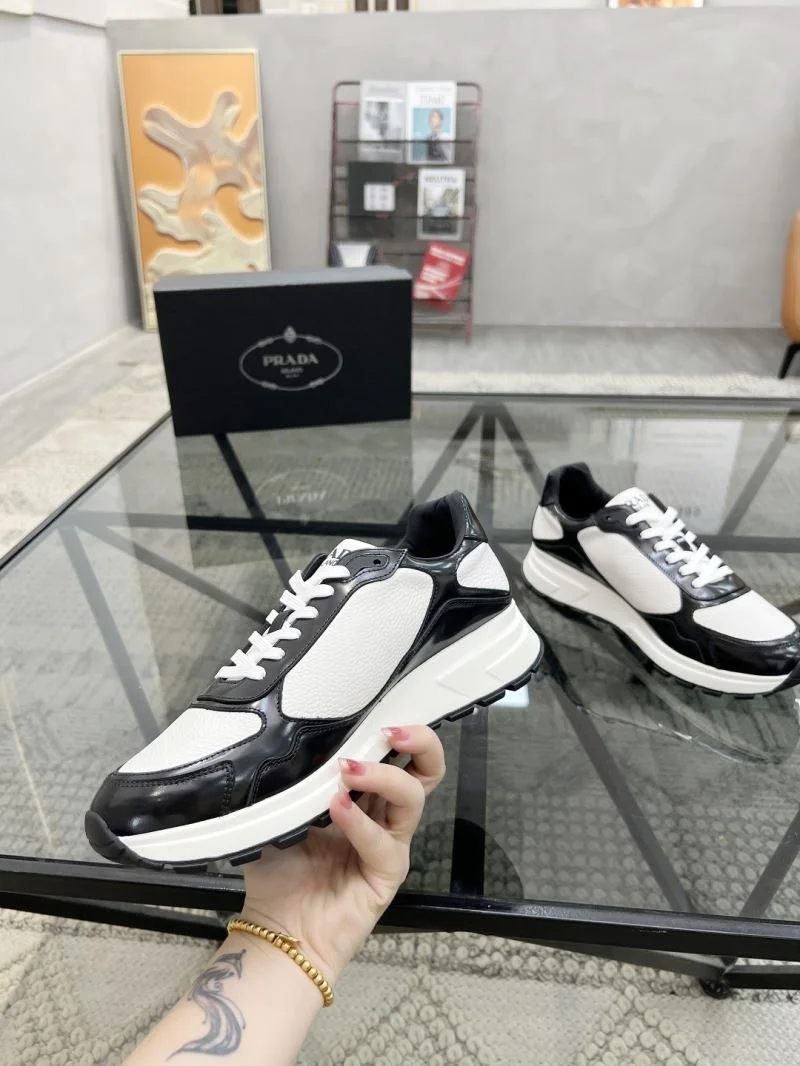 Prada Low Shoes Soft 33666