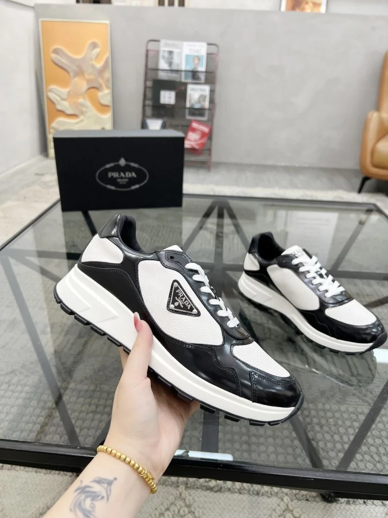 Prada Low Shoes Soft 33666